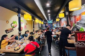 cho thuê nhà mặt phố nguyễn thị định. diện tích: 70m2x 4 tầng. mặt tiền 5m