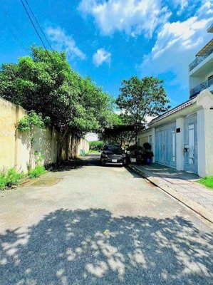 bán đất hẻm nhựa 8m, p bình trưng đông, tp thủ đức