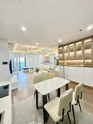 bán căn hộ hoa hậu - 2 phòng ngủ 2 ban công timescity có slot ô tô