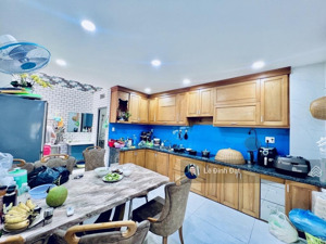 tân bình - phường 13, 55m2 (ngang 4m) 4 tầng đúc, khu vip, xe hơi đỗ cửa, chưa đến 10 tỷ.