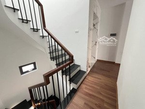 cực phẩm trao tay phố xã đàn 6 tầng thang máy - nhà mới - giá chỉ 10.65 tỷ có thương lượng