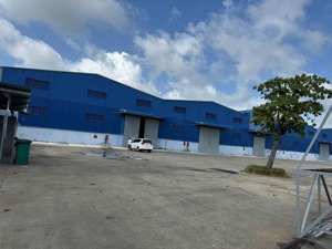 cho thuê kho xưởng 13.000 m2 giá cực tốt tại quốc lộ 1a, huyện bến lức, tỉnh long an