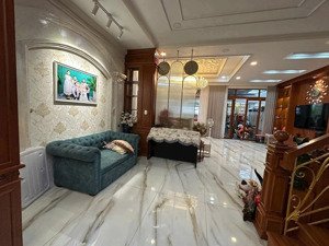 bán gấp nhà đẹp 3 tầng gần đặng văn bi trường thọ thủ đức, 184m2 giá chỉ 10,9 tỷ, đường rộng 10m