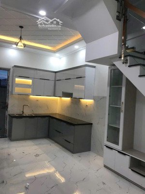 9.5 triệu/tháng - nhà đẹp 1 trệt 2 lầu 4pn5wc đường xe hơi thông thoáng ngay nguyễn duy trinh