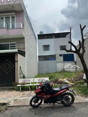 bán nhanh lô đất đ. nguyễn văn tốt, gần tiểu học thị trấn cái bè, tiền giang 120m2 giá 500tr. shr