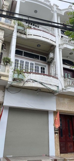 nhà 3 tầng mặt tiền 4m trung tâm dĩnh kế bắc giang