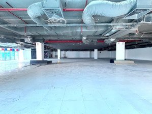 siêu sàn văn phòng. dt: 1000m2 trên cùng một mặt sàn, vuông cạnh đẹp không tì vết