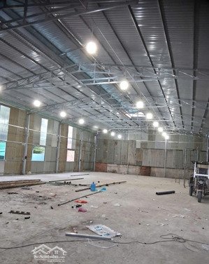 cho thuê xưởng 600m2, giá 30 triệu/th đường hoàng hữu nam, thủ đức