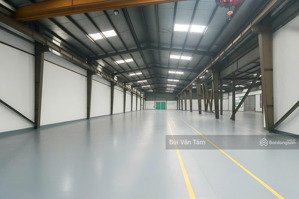 cho thuê kho giải phóng hoàng mai dt: 1800m2, pháp lý chuẩn, pccc đầy đủ