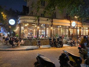 cho thuê siêu phẩm nhà mặt phố hồng tiến, vị trí đắc địa, diện tích: 215m2x6tầng, mặt tiền tận :15m