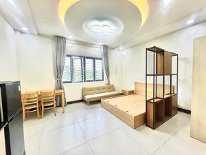 cho thuê 5 phòng mới 35m2 đường nguyễn xí q.bt sát đh hutech,uef,hiu,uth,ute -l/h:0772982397