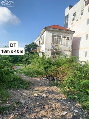 Cho thuê 720m2 Đất Thổ Cư có nhà Trệt Lầu 120m2 đường Phạm Văn Đồng hiệp bình chánh