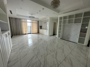 cho thuê căn hộ tại tòa sakura- 47 vũ trọng phụng, 120m2, 3pn, vào ở được luôn, giá 12 triệu/tháng.