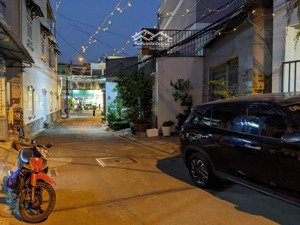 nhà 1 trệt lầu man thiện full nội thất bán 2tỷ9