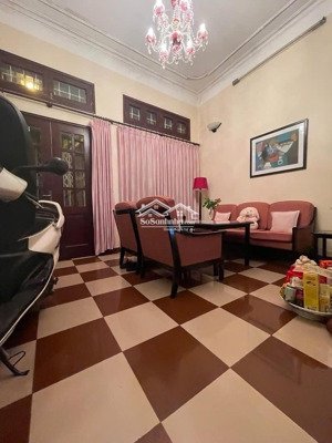 chính chủ bán nhà 4 tầng dịch vọng, cầu giấy. nhà 2 mặt ngõ, ô tô vào tận nhà. lh 