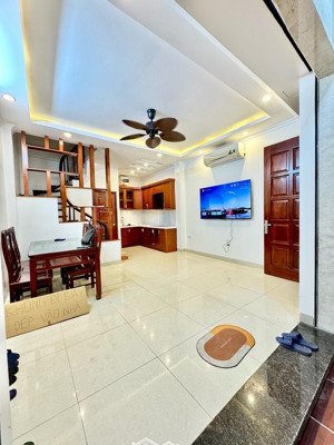 bán nhà nguyễn ngọc vũ cầu giấy, cách ô tô 10m, full nội thất, 30m2, 5 tầng, 8,8 tỷ