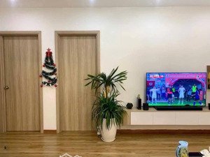 căn hộ gần công viên cầu giấy 3n vinaconex 3 khúc thừa dụ. dt 90m2 và 2 vs: lh e thành 