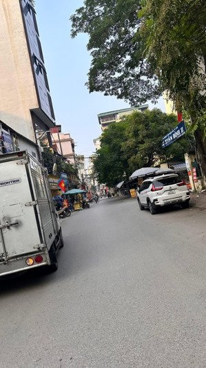 bán toà căn hộ dịch vụ đường phạm văn đồng, 99m2 38,9 tỷ; sổ sẵn, giao dịch ngay.