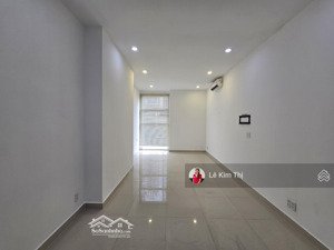 officetel sunrise city north 37.2m2, có logia, 9 triệu/tháng, nhà đang trống, có thể vào ngay