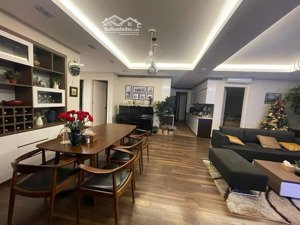 bán căn hộ đập thông ecocity việt hưng-long biên-148m-4n3wc tầng cao-ban công đông nam-giá 9.6 tỷ