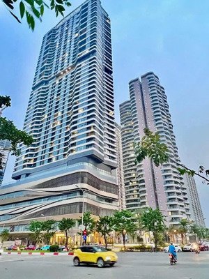 anh chị có nhu cầu tìm 4 phòng ngủ khu ngoại giao đoàn thì đừng bỏ qua. liên hệ: 