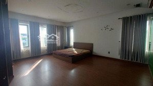 bán nhà4 tầng 2 mặt tiền đường 7.5m bùi giáng