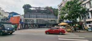 gia đình cần bán gấp nhà góc 2 mt lê văn sỹ, quận 3 - 8.5x25m - hđt 250 triệu/tháng