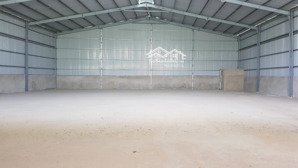 nhà xưởng nằm đường lê minh nhật, xã tân thông hội cu chi dt: 1000m giá 18 triêu lh: 