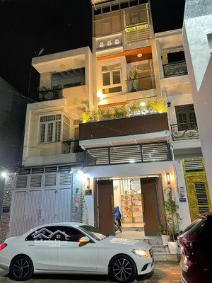 nhà view sông sg tại thạnh lộc 15 (4x15)m 3 tầng đầy đủ tiện nghi