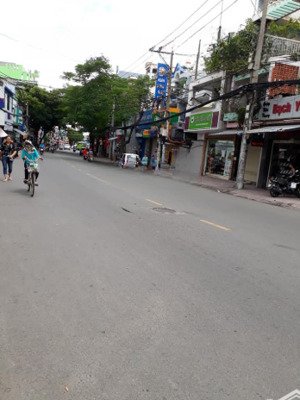bán nhà mặt tiền trục chính quận bình thạnh gần chợ, khu vực sầm uất