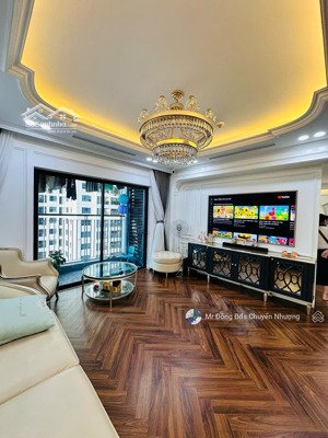 gia đình cần bán căn hộ 3 ngủ siêu rộng trung tâm mỹ đình, sổ đỏ sẵn giao dịch, nội thất đầy đủ