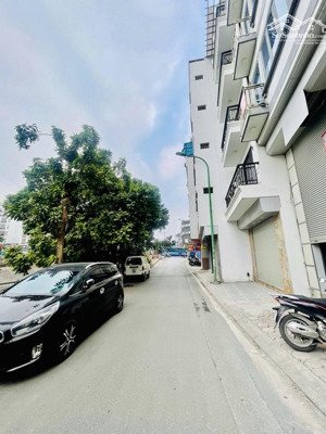 phân lô hoàng mai - hồ đền lừ - nhà đẹp gara oto - sát hồ đền lừ - 54m2 x 4 tầng - giá 14.5 tỷ