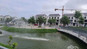 lãi ngay cả tỷ khi mua căn biệt thự view hồ siêu hiếm cách long biên chỉ 7km ngay ga metro