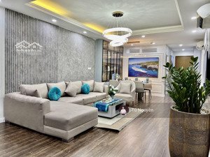 chính chủ bán giá thật căn 2 phòng ngủ 82m2 golden west số 2 lê văn thiêm. giá 5.5 tỷ