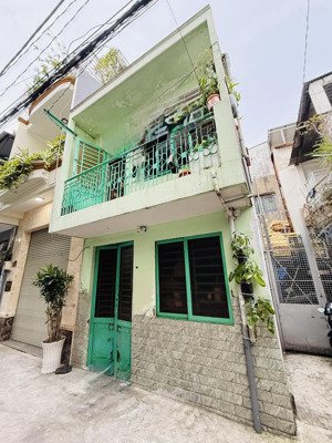 nhà rẻ mà chất phạm văn bạch - tân bình 3 tỷ hơn