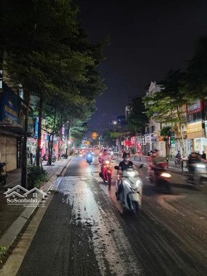 bán nhà mặt phố nguyễn lương bằng. mặt phố mà rẻ như mặt ngõ dt=77m2 mt=5.2m nhà 3 tầng cũ