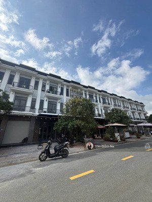 bán đất rẻ nhất the sol city, đường d5, giá 2tỷ240xã long thượng,75m2 - hàng hiếm