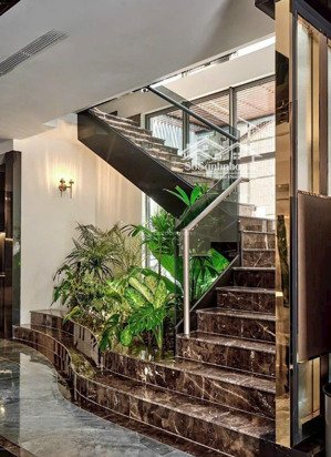 siêu lợi nhuận: mặt tiền khuông việt (6/7.3 * 38m) thang máy 5 lầu thu nhập 120 triệu