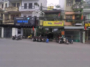 cho thuê mb mặt phố nguyễn khang 1,5 tầng mt:7m(ở lại được) kinh doanh mọi mô hình nhà hàng, sửa xe