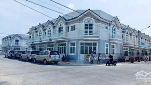 bán gấp căn nhà liền kề 56m2 giá ưu đãi 900 triệu , sổ hồng trao tay ngay tại kđt nam phan thiết