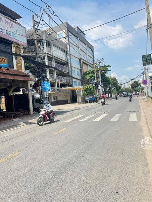 bán nhà 2 mặt tiền đường thăng long p.4 quận tân bình, dt 4.8 x 24m (nở hậu 5m), kc : 3 lầu