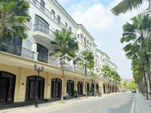 58,5m2 hoàn thiện 5 tầng giá chỉ 8,6 tỷ tại vinhomes ocean park 2 lh: 