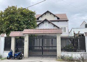 cho thuê biệt thự 4pn, 5wc giá cực chất 15 triệu, 245m2 tại trần văn mười, hóc môn, hcm
