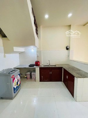cho thuê căn hộ mini hòn xện từ 2tr6 - 3tr6 có ban công full nội thất mới