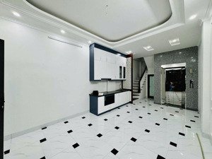 40m2*5t*9.78 tỷ, ngã 4 phố đại la trần đại nghĩa, hbt, 