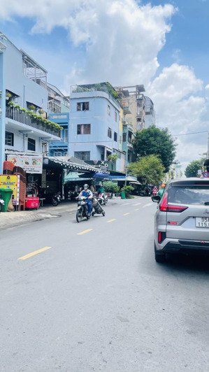 mặt tiền nguyễn tiểu la quận 10 - 40m2, đường 18m có lề kinh doanh