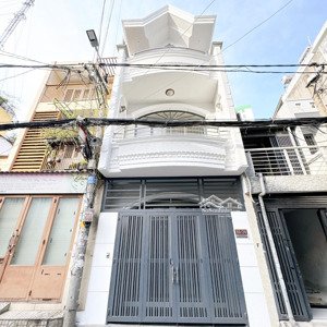 siêu phẩm 3 tầng trung tâm tân phú nhà đẹp giá chỉ 8.2 tỷ xe hơi vào tận nhà