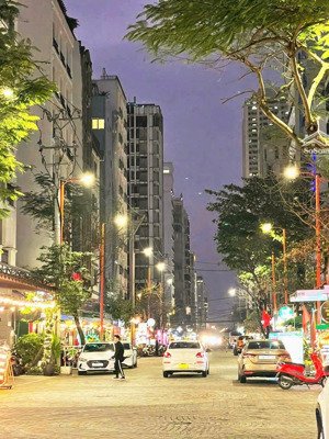 bán đất phố đi gđ 2 an thượng( dt : 75m2 - ngang 5m - gía chính chủ : 15,x tỷ )hướng đông ,view đẹp
