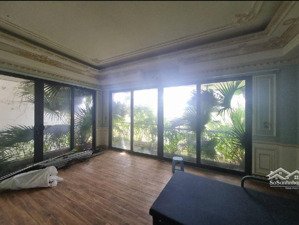 chính chủ bán biệt thự vườn đào 8 tầng thang máy - oto ngủ hầm - 236m - 1xx tỷ