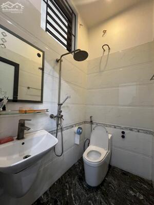 BÁN NHÀ MẶT ĐƯỜNG TUYẾN 1 HỒ ĐÁ SỞ DẦU, HỒNG BÀNG – GIÁ 5 TỶ